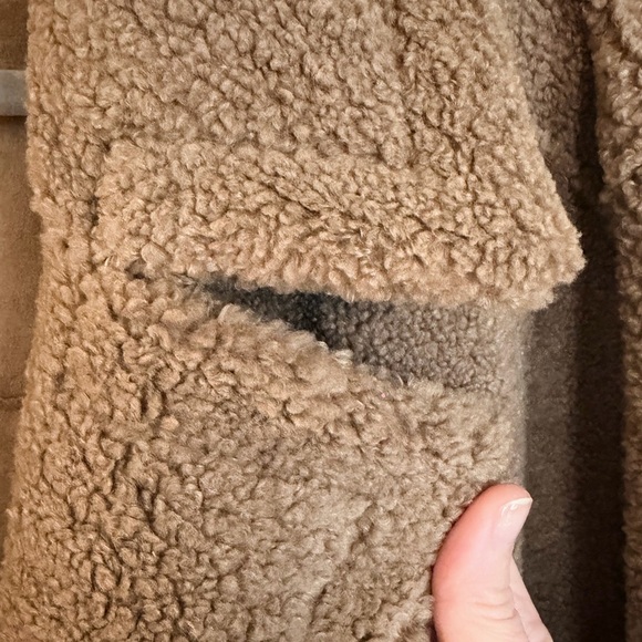 Velvet by Graham & Spencer Women's Cozy Tan Teddy Coat in size XL - never worn! - Picture 4 of 13